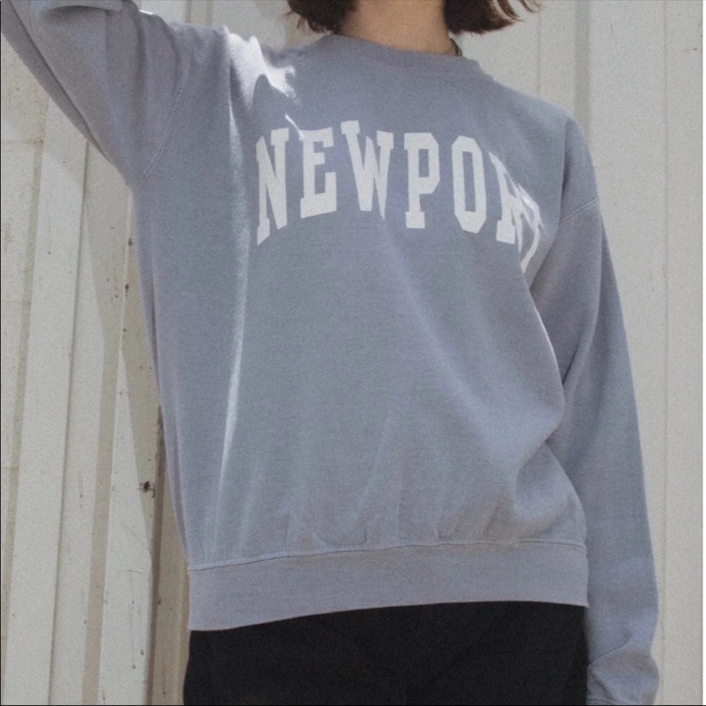 Brandy Melville Newport Sweatshirt M